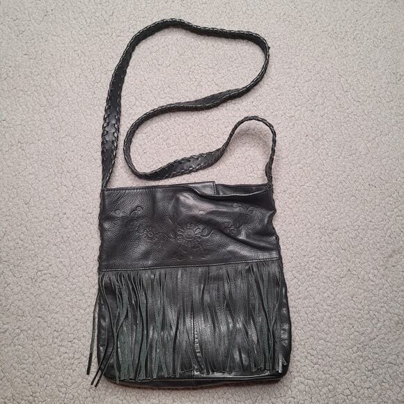 Fossil Crossbody Shoulder Bag Black Leather Floral Embossed Fringe Boho Hippie - Picture 1 of 10